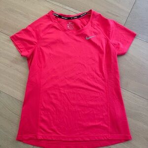 Nike Red and Pink Fitted Short Sleeve Tee